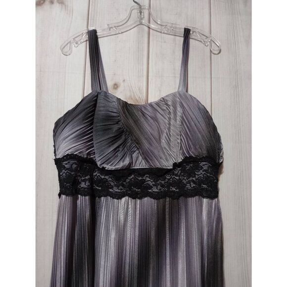 Maurices Dress Ladies 1x Gray Black Sleeveless Swing Midi - Picture 3 of 8